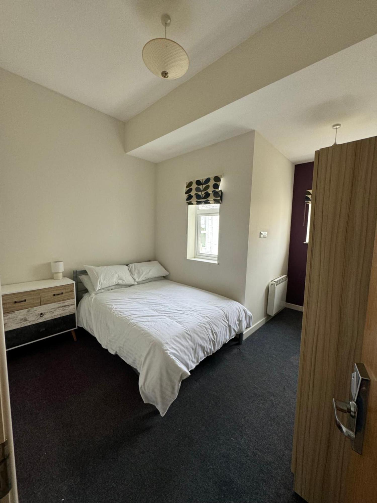 Armyn House Apartments, Your Coastal Escape In فالموث المظهر الخارجي الصورة